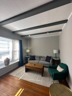 2Br Comfy BJ Hospital STL Zoo